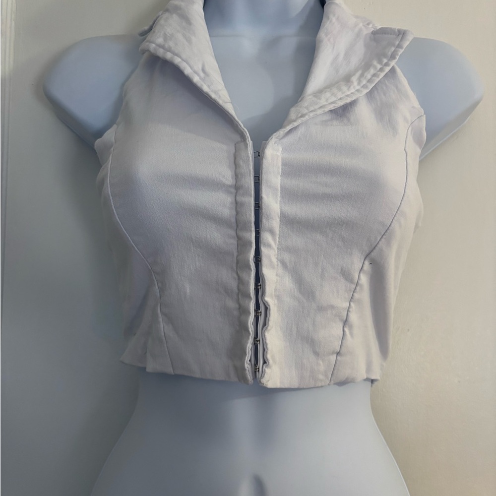 Better Together White Zip Front Crop Top Hook & Eye Detail Size Small